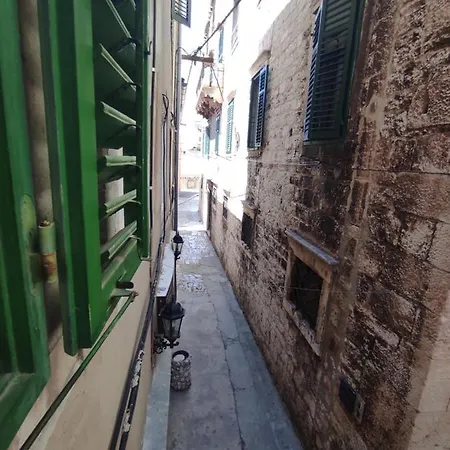 Διαμέρισμα Pupa